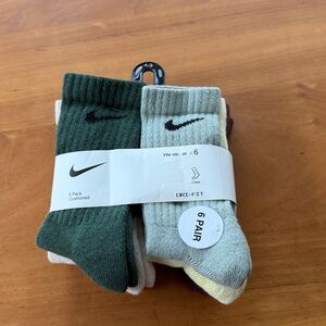 Nike Cushioned Crew Socks — Dark Green & Light Sage (6-Pack)